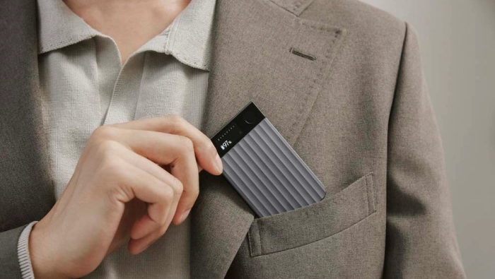 会議が終わる、その瞬間に議事録完成。頼れるAIボイスレコーダー